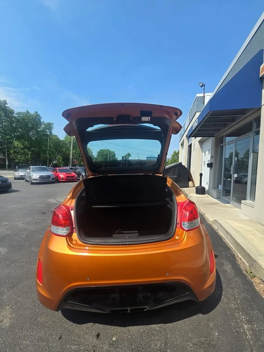 2015 Hyundai Veloster - Image 9 of 9