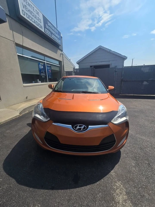 2015 Hyundai Veloster - Image 2 of 9