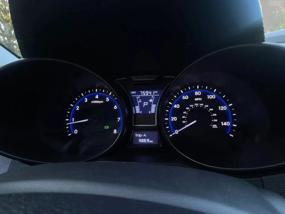 2015 Hyundai Veloster - Image 11 of 18