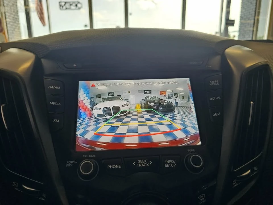 2015 Hyundai Veloster - Image 11 of 12