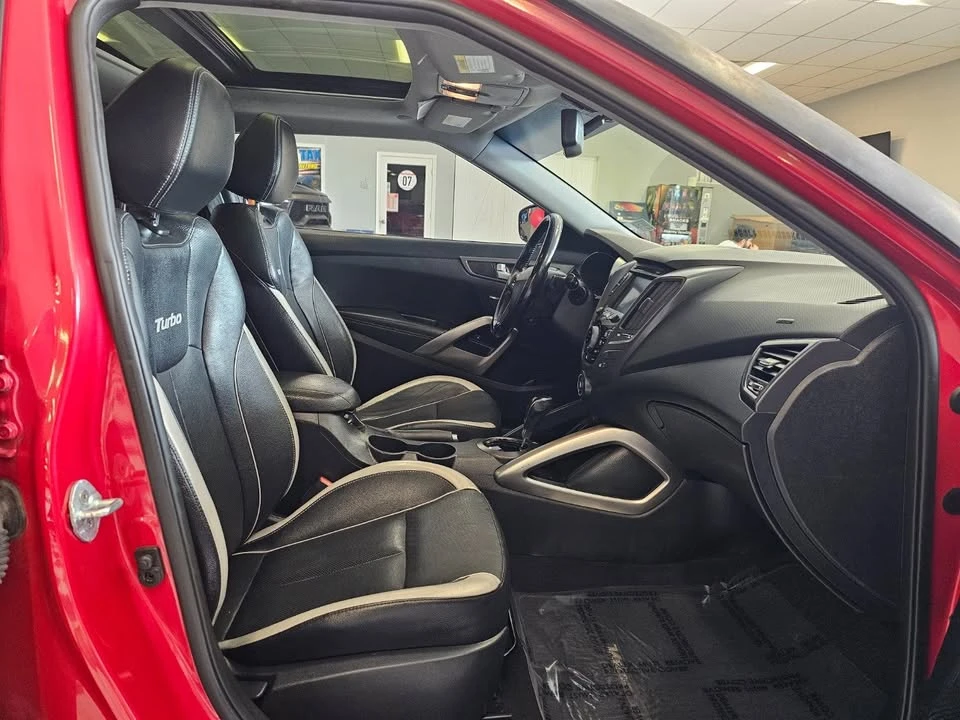 2015 Hyundai Veloster - Image 8 of 12