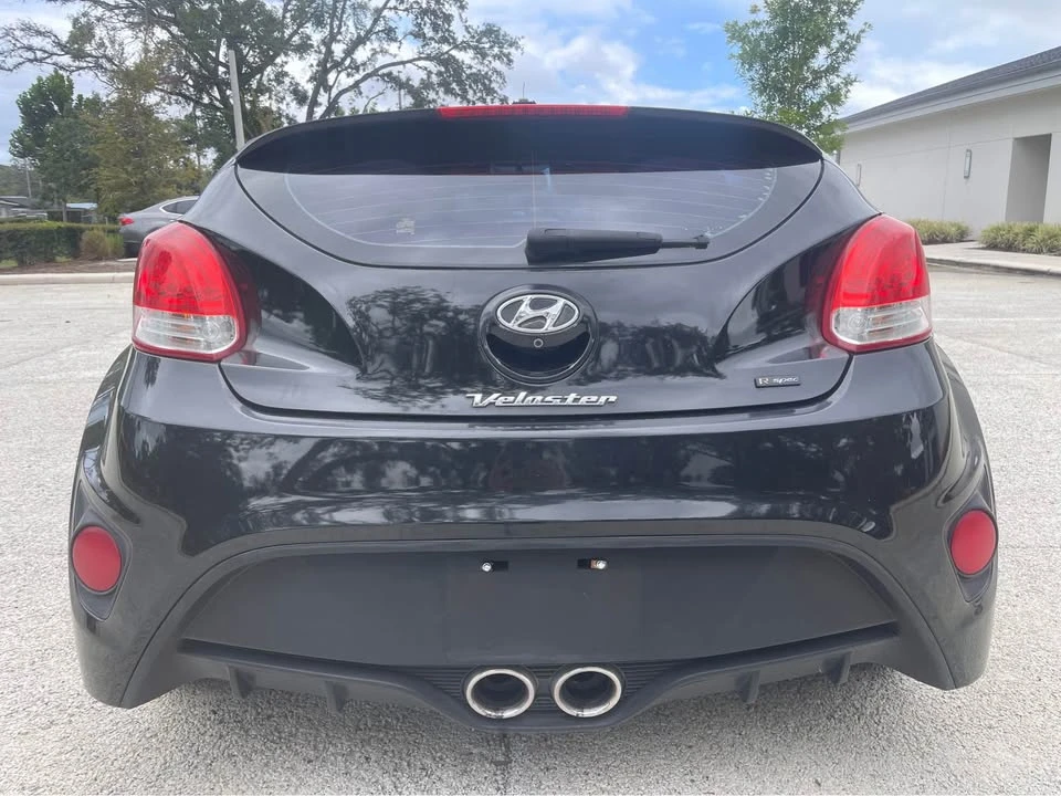 2015 Hyundai Veloster - Image 4 of 10