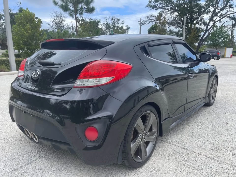 2015 Hyundai Veloster - Image 5 of 10