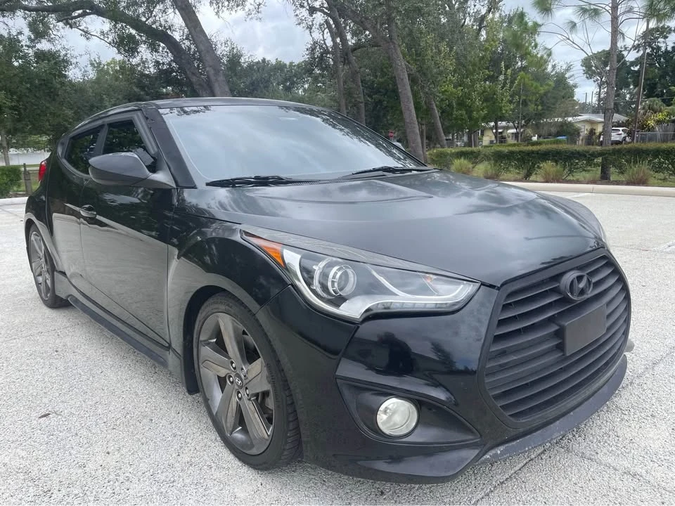 2015 Hyundai Veloster - Image 6 of 10
