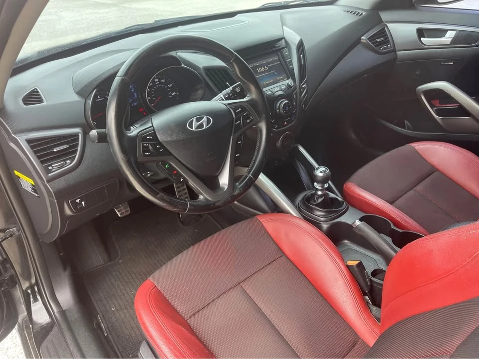2015 Hyundai Veloster - Image 10 of 10