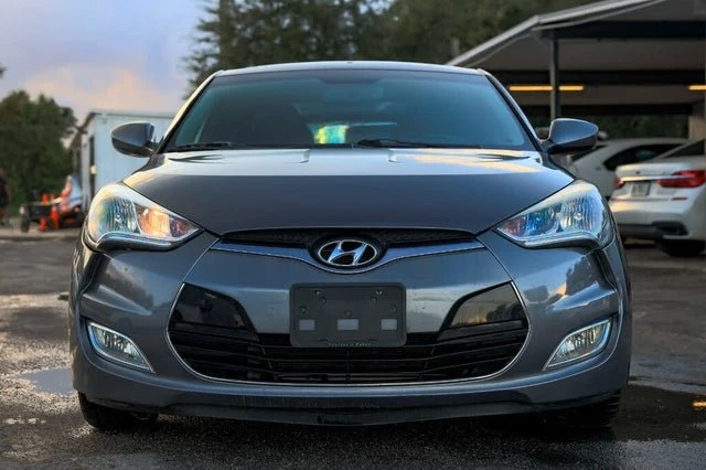2015 Hyundai Veloster - Image 11 of 12
