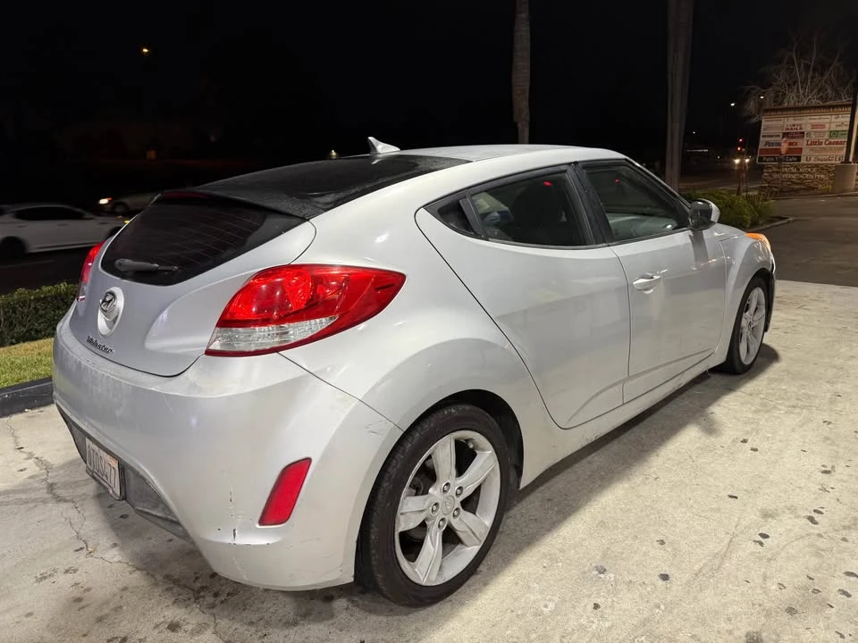 2015 Hyundai Veloster - Image 4 of 7