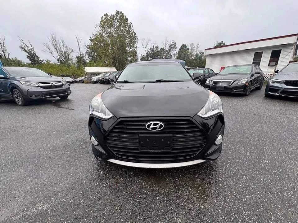 2015 Hyundai Veloster - Image 2 of 20