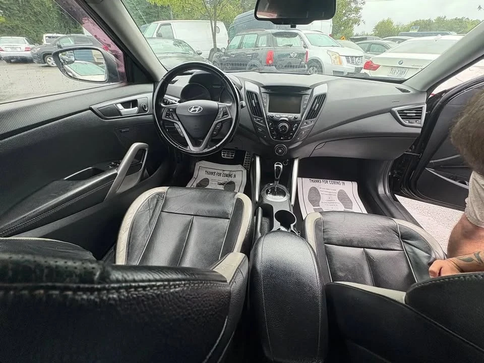 2015 Hyundai Veloster - Image 13 of 20