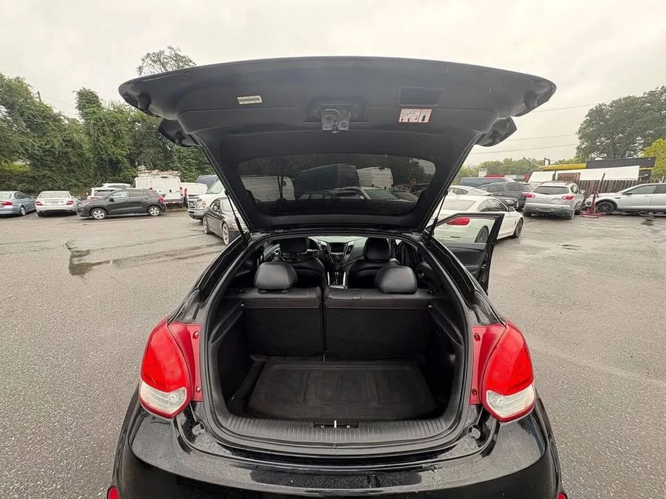 2015 Hyundai Veloster - Image 16 of 20