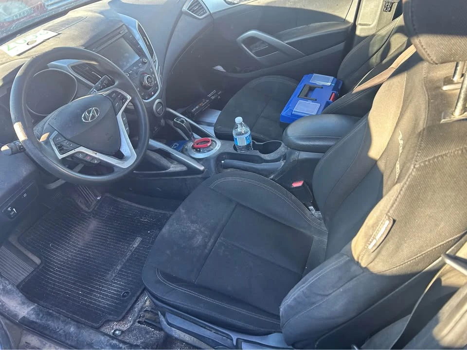 2015 Hyundai Veloster - Image 3 of 9