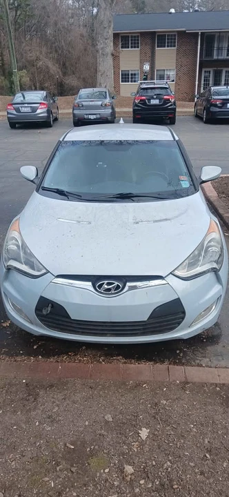 2015 Hyundai Veloster - Image 2 of 8
