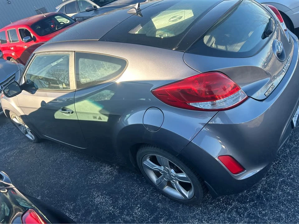 2015 Hyundai Veloster - Image 7 of 9