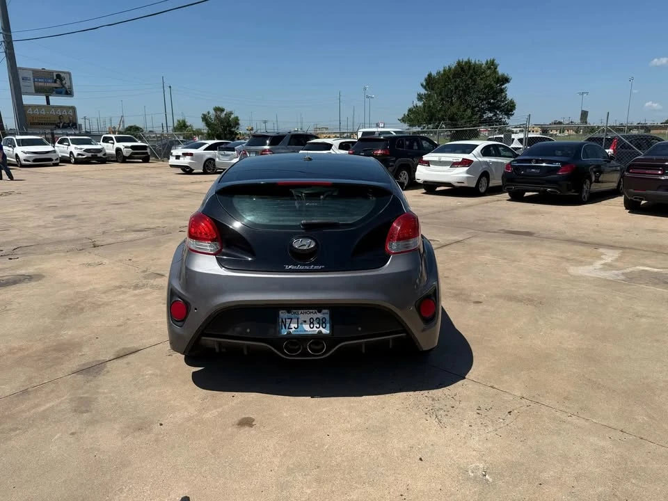 2015 Hyundai Veloster - Image 3 of 15