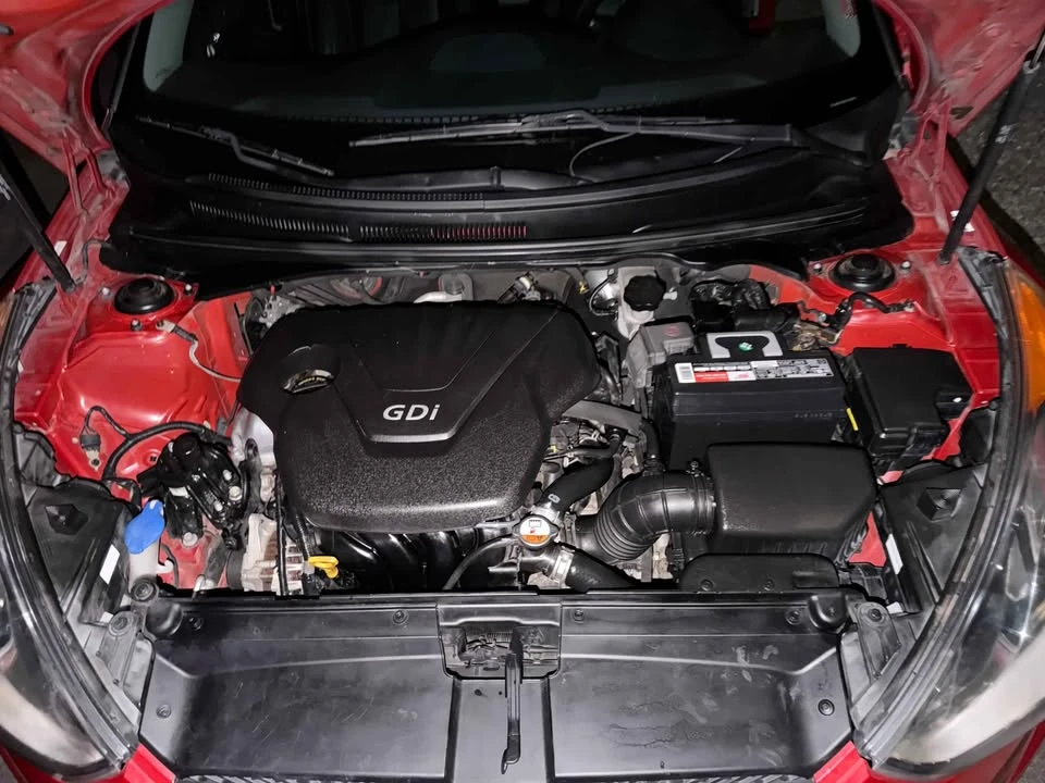 2015 Hyundai Veloster - Image 9 of 14