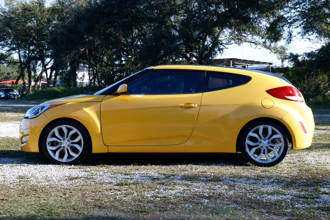 2015 Hyundai Veloster - Image 3 of 12