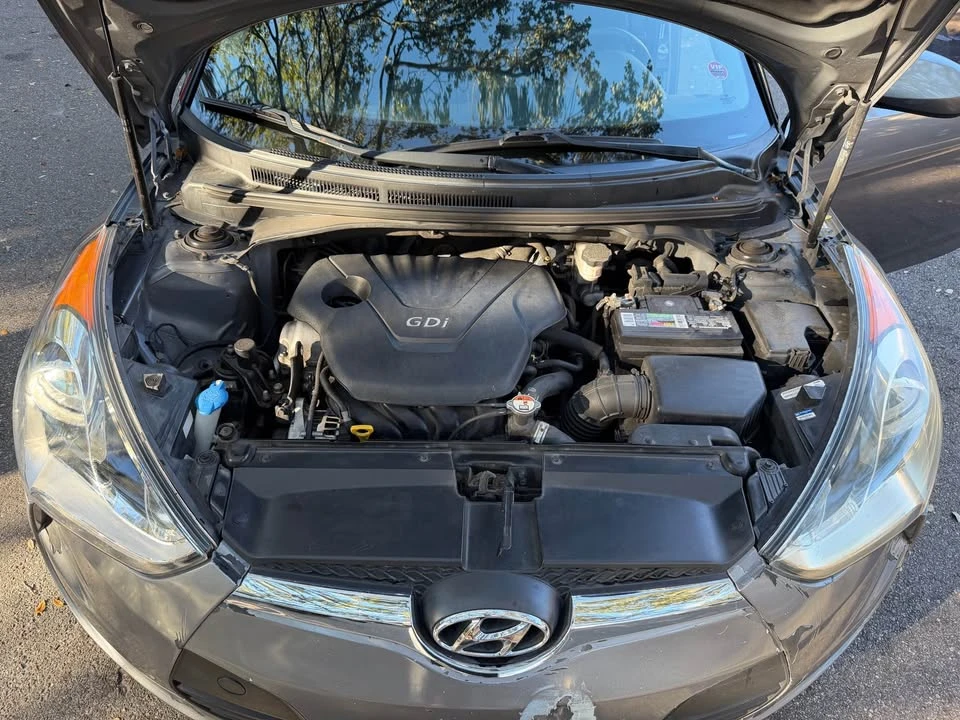 2015 Hyundai Veloster - Image 10 of 10