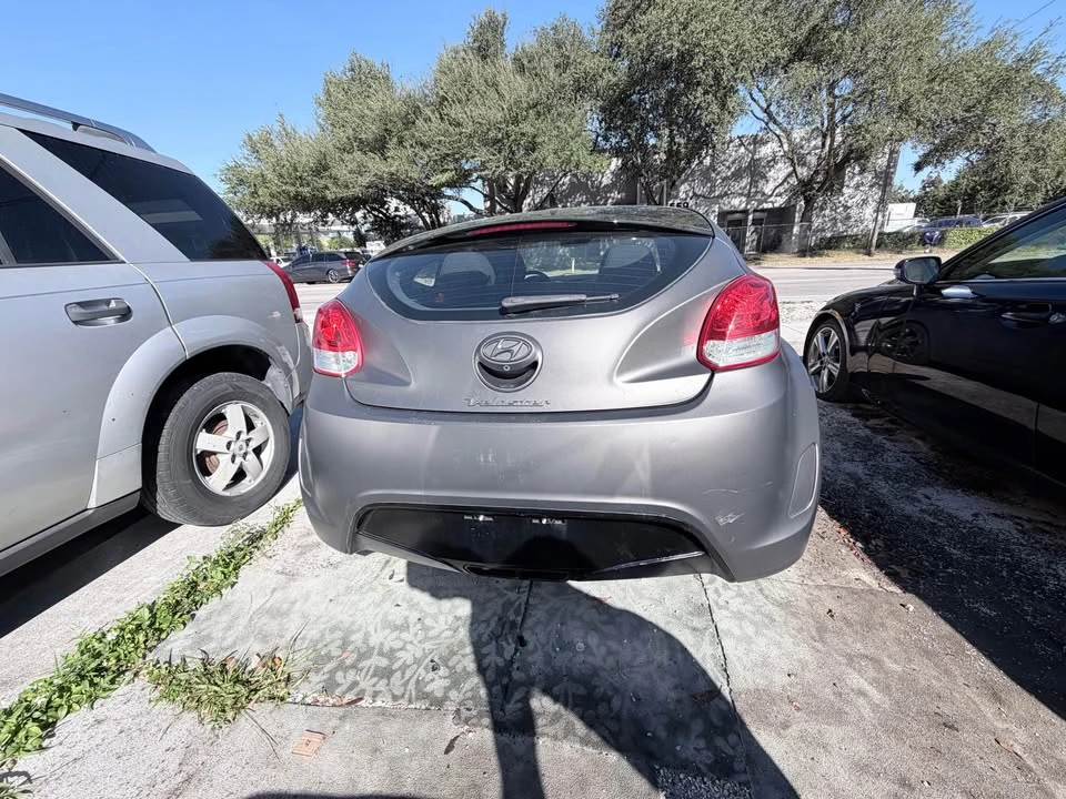 2015 Hyundai Veloster - Image 4 of 6