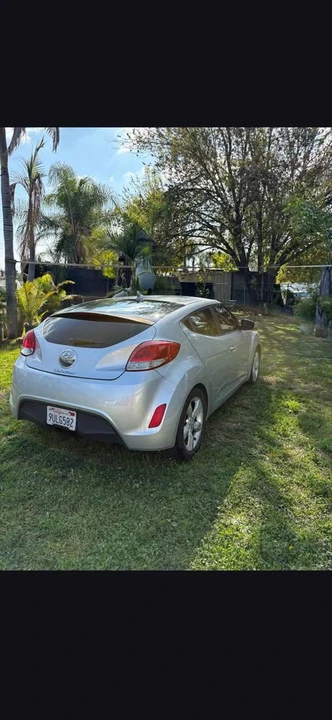 2015 Hyundai Veloster - Image 4 of 5