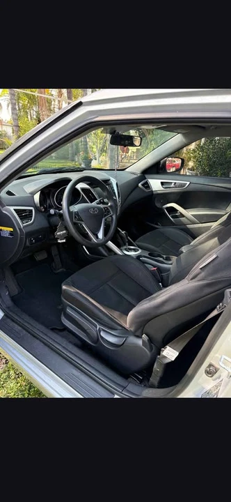 2015 Hyundai Veloster - Image 5 of 5