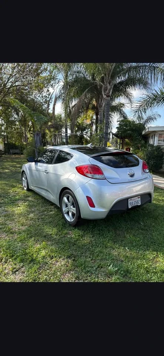 2015 Hyundai Veloster - Image 3 of 5