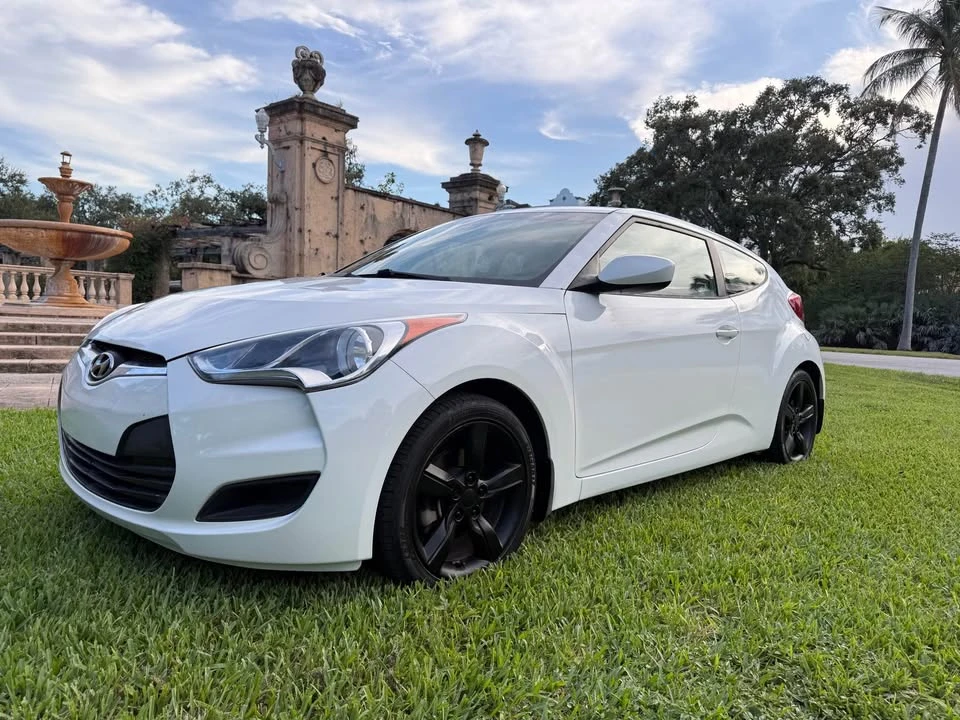 2015 Hyundai Veloster - Image 18 of 18