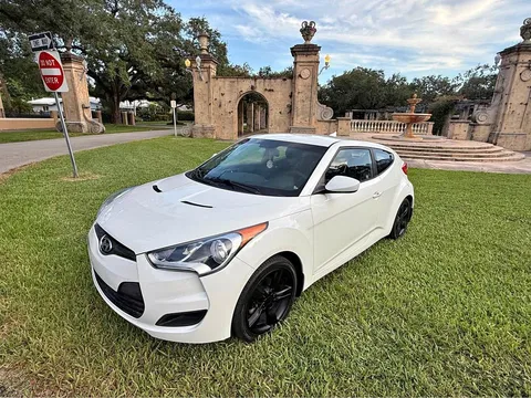 2015 Hyundai Veloster 2.0 Coupe 3D