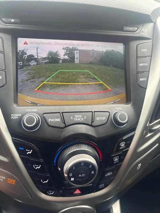 2015 Hyundai Veloster - Image 13 of 15