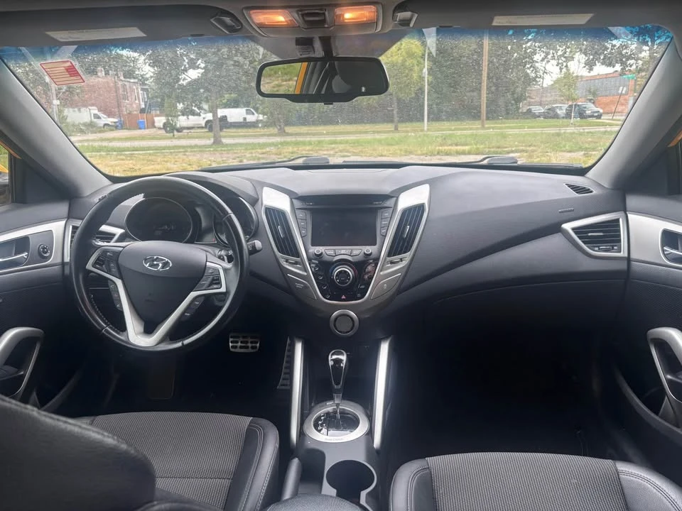 2015 Hyundai Veloster - Image 7 of 15