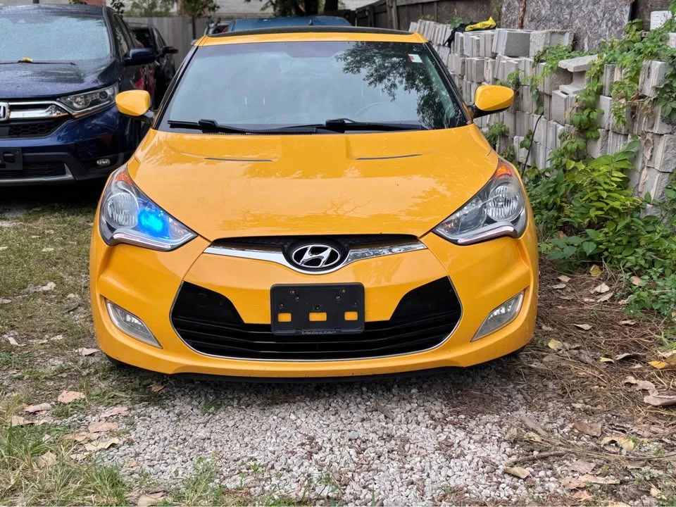 2015 Hyundai Veloster - Image 14 of 15