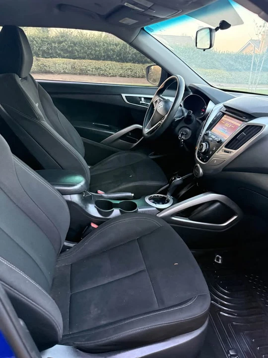 2015 Hyundai Veloster - Image 5 of 6