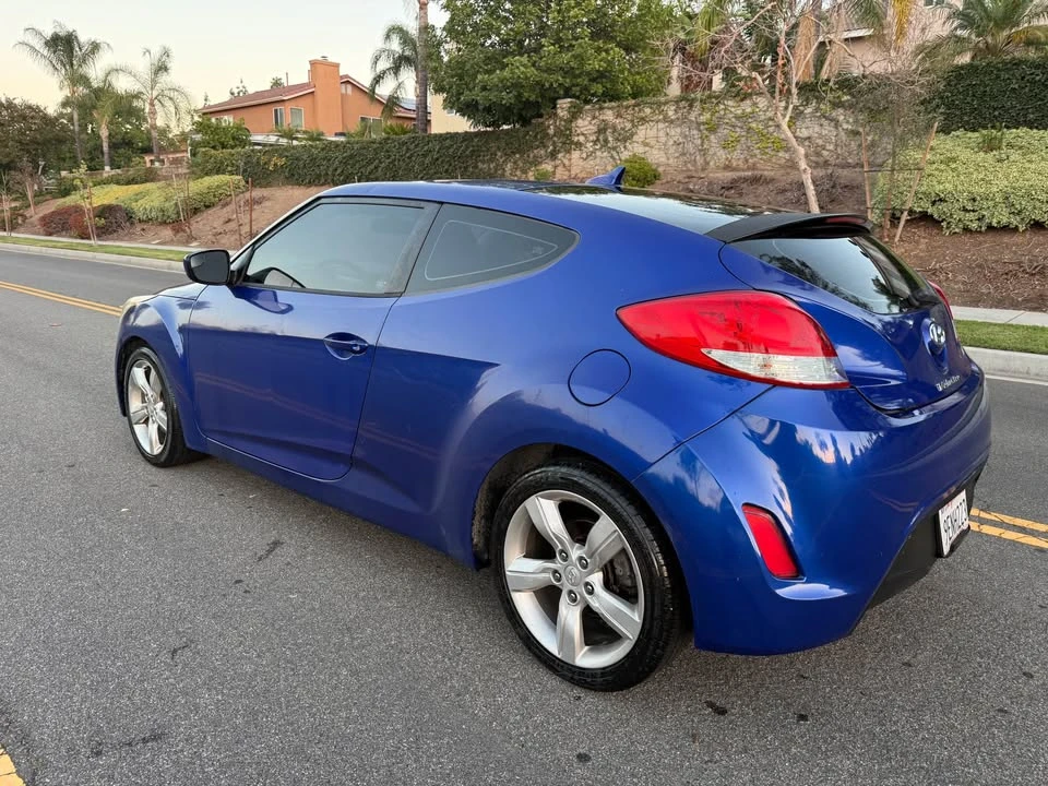 2015 Hyundai Veloster - Image 2 of 6