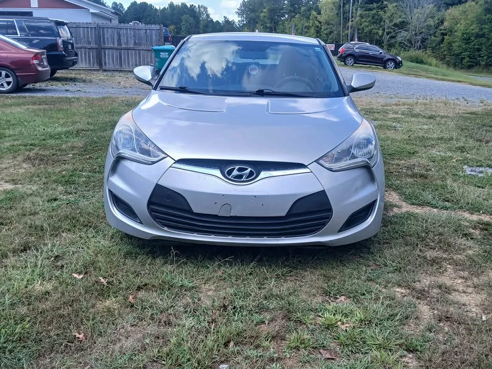 2015 Hyundai Veloster - Image 3 of 9