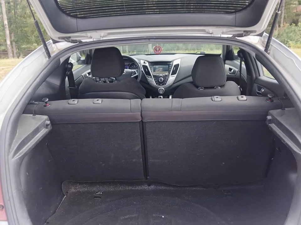 2015 Hyundai Veloster - Image 9 of 9