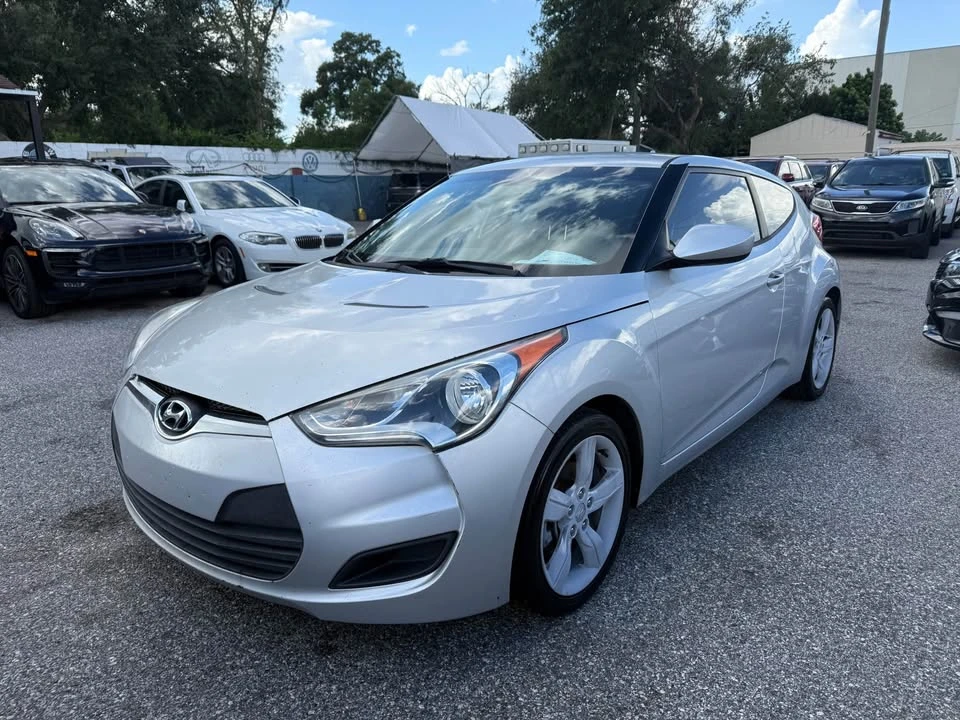 2015 Hyundai Veloster - Image 15 of 20