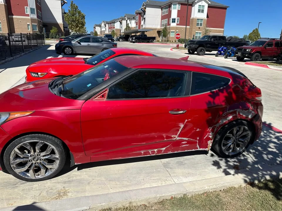 2015 Hyundai Veloster - Image 3 of 7
