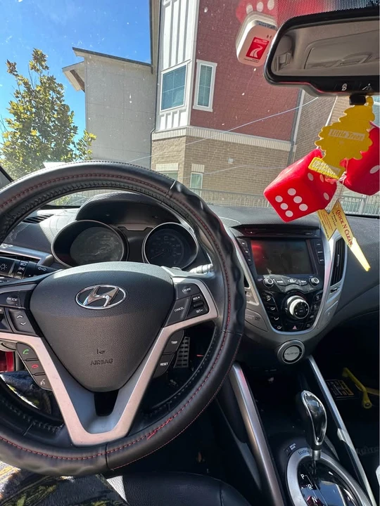 2015 Hyundai Veloster - Image 6 of 7