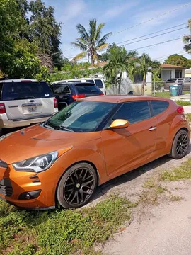 2015 Hyundai Veloster 2.0 Premium Coupe 3D