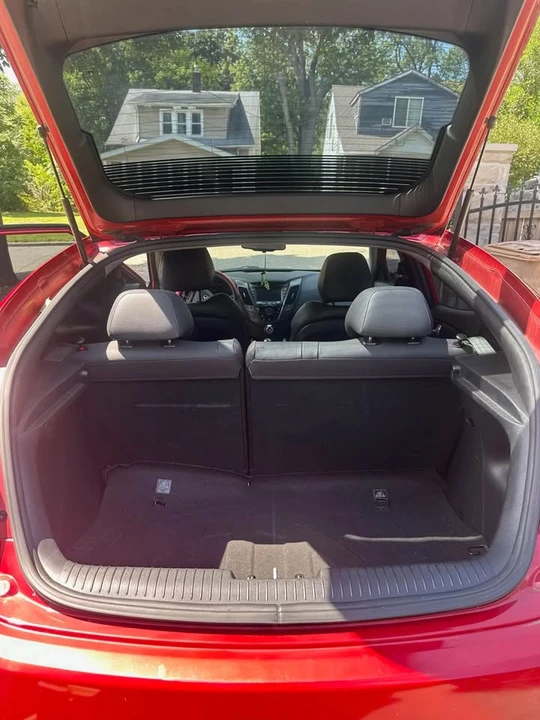 2015 Hyundai Veloster - Image 8 of 11