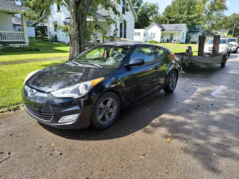 2015 Hyundai Veloster 2.0 Premium Coupe 3D