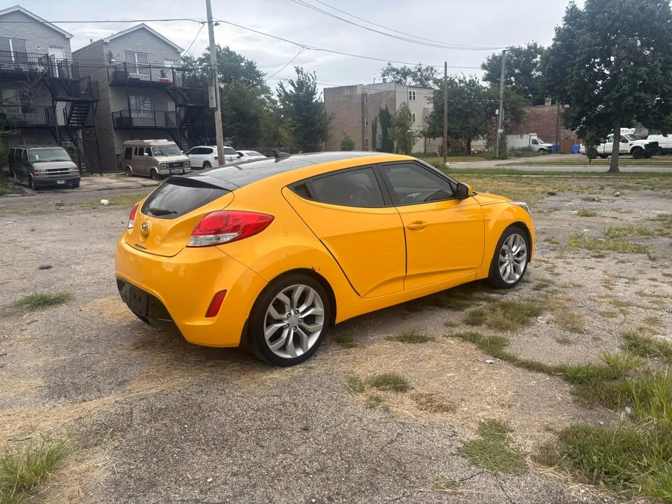 2015 Hyundai Veloster - Image 4 of 19
