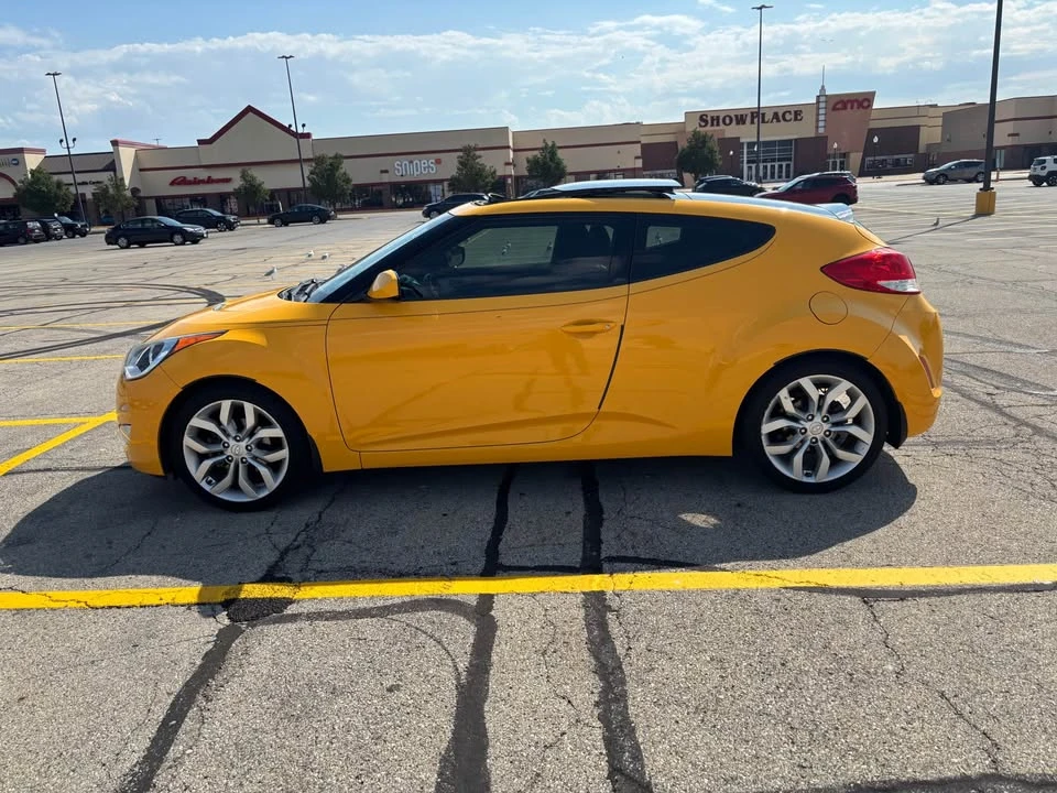 2015 Hyundai Veloster - Image 7 of 15