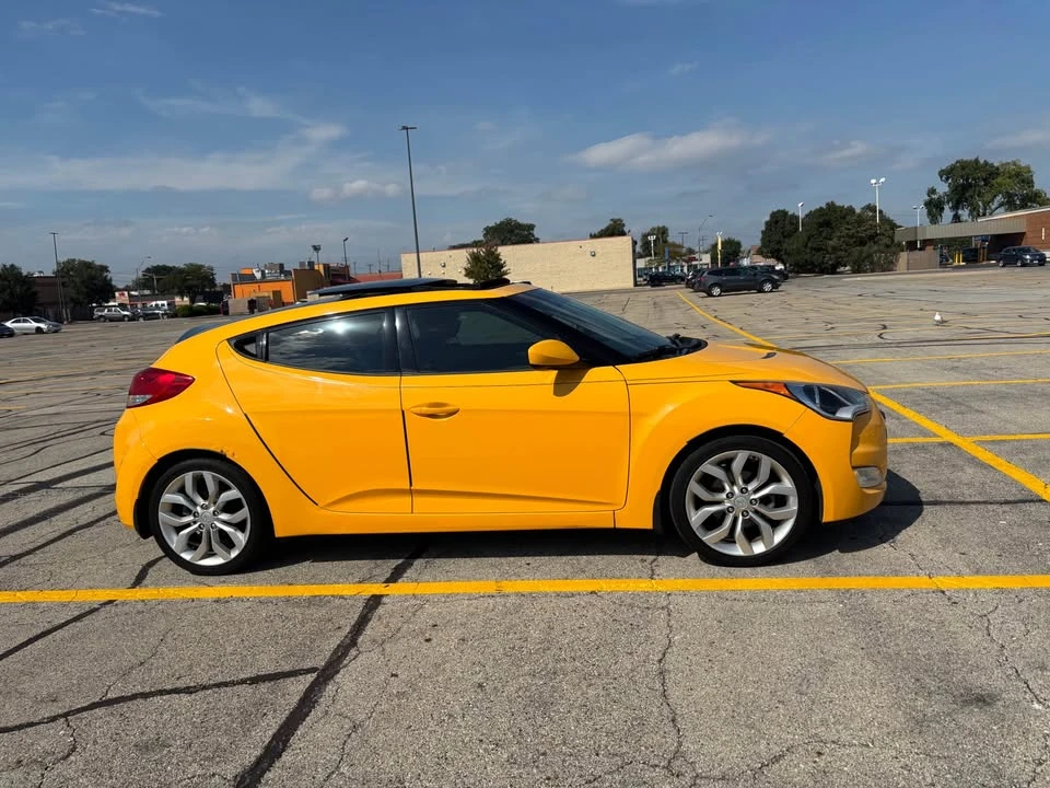 2015 Hyundai Veloster - Image 3 of 15