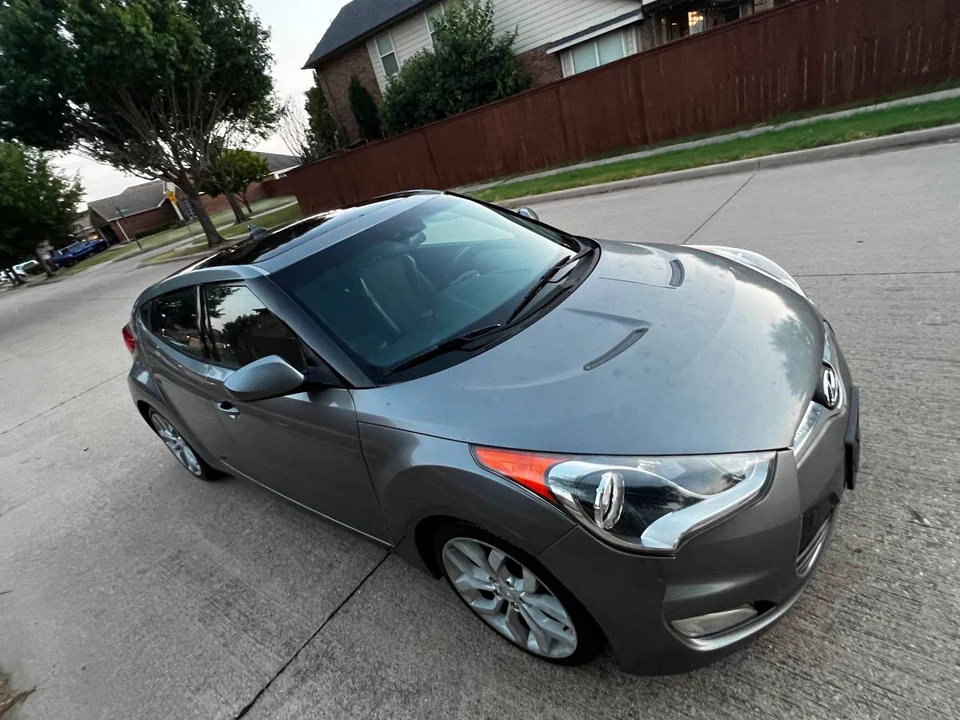 2015 Hyundai Veloster - Image 3 of 12