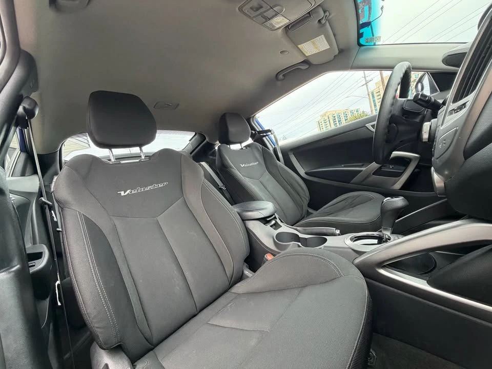 2015 Hyundai Veloster - Image 12 of 20