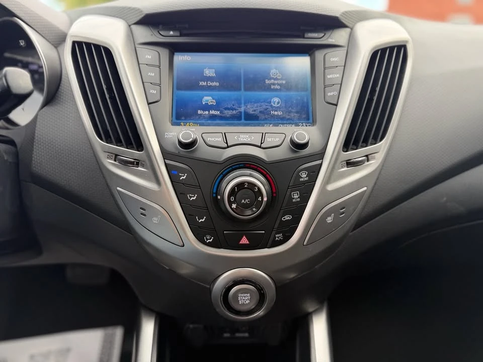 2015 Hyundai Veloster - Image 17 of 20
