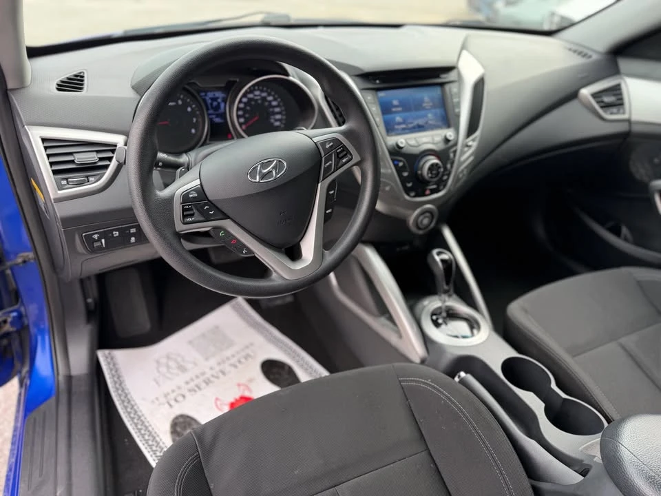 2015 Hyundai Veloster - Image 10 of 20
