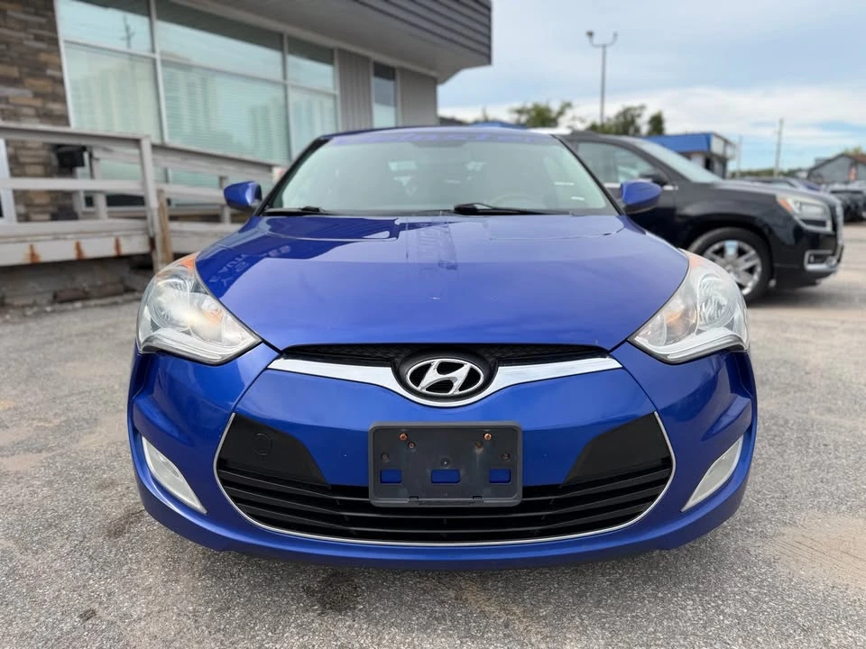 2015 Hyundai Veloster - Image 2 of 20