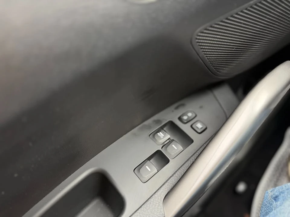 2015 Hyundai Veloster - Image 20 of 20