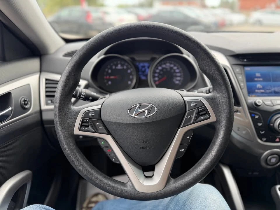 2015 Hyundai Veloster - Image 14 of 20